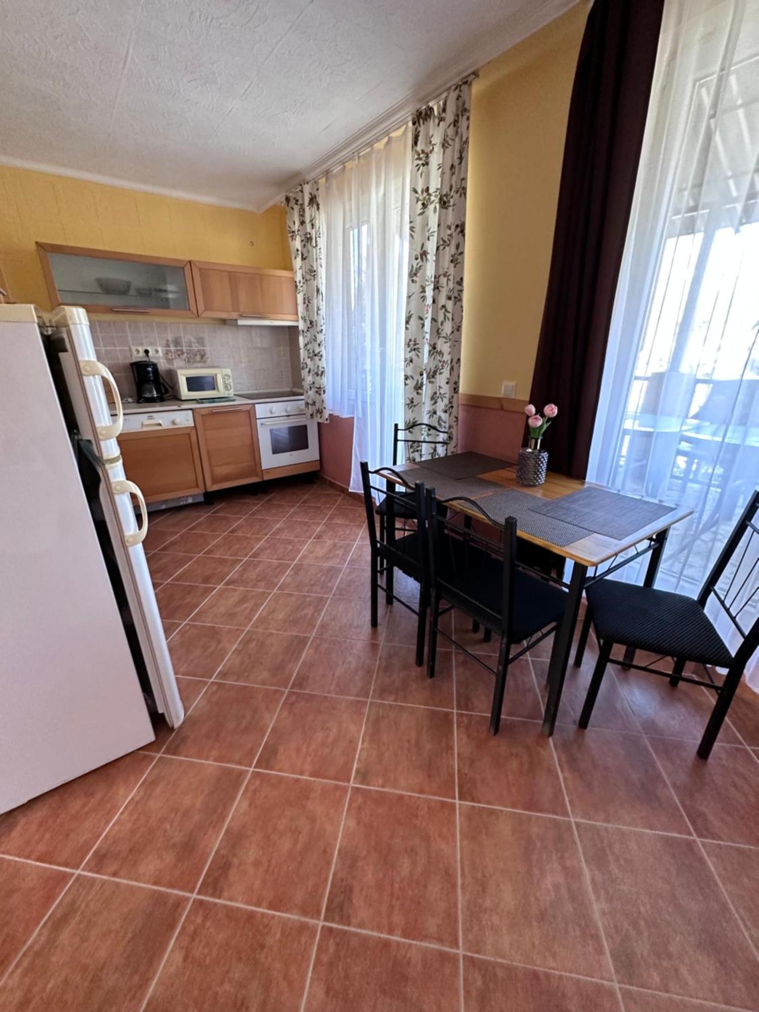 Aranyeso Apartman Гайдусобосло Екстер'єр фото
